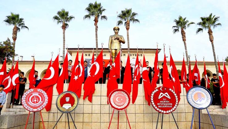 Büyük Önder Atatürk’ü anıyoruz
