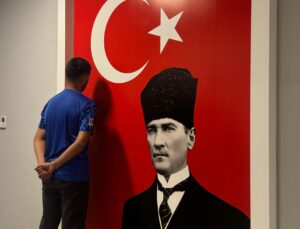Atatürk görseline basan yabancı uyruklu zanlı tutuklandı