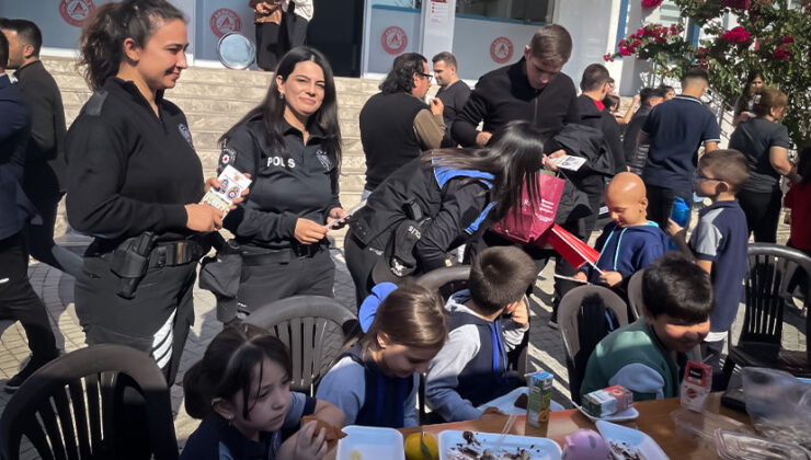 Hatay Dörtyol’da Polislerden Lösemi Hastası Çocuklara Moral Desteği