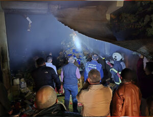 Hatay’da çırçır fabrikasında çıkan yangın söndürüldü