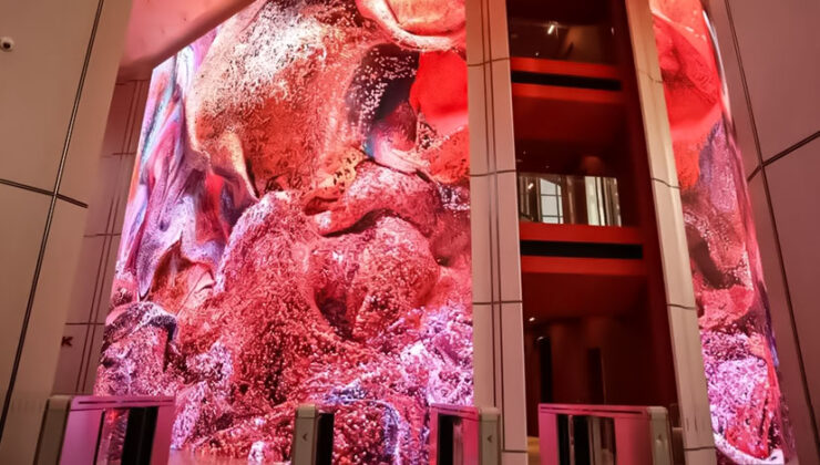 Kalıcı yapay zeka sanat eseri Akbank Genel Müdürlüğü’nde yerini aldı