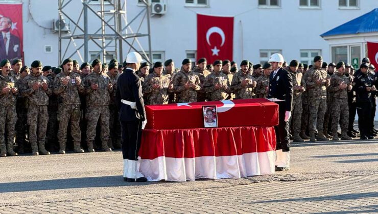 Tunceli’de kaza sonucu şehit olan polis memuru Yiğit için tören düzenlendi