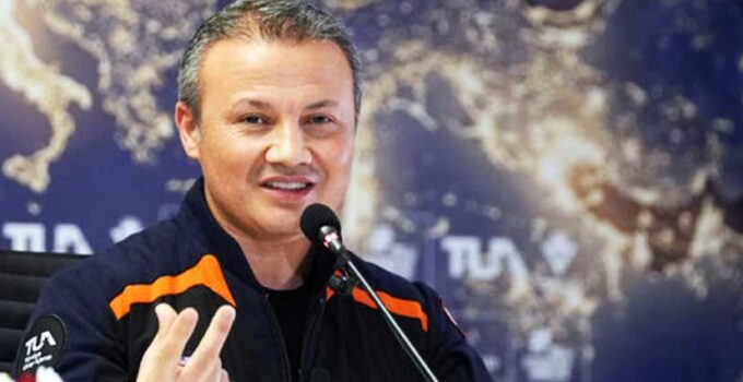 Türkiye’nin ilk astronotu Gezeravcı, Bitlis’te öğrencilerle buluştu