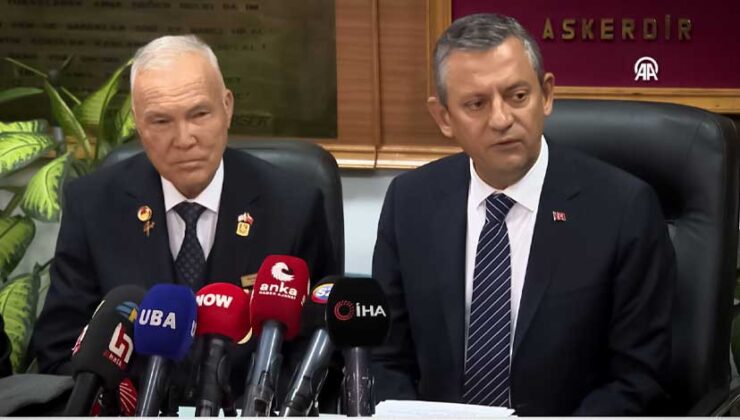 CHP Genel Başkanı Özel, gazetecilere açıklamalarda bulundu