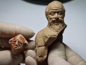 Antakya Antik Hipodrom’da Helenistik Dönemden Heykelcikler Bulundu