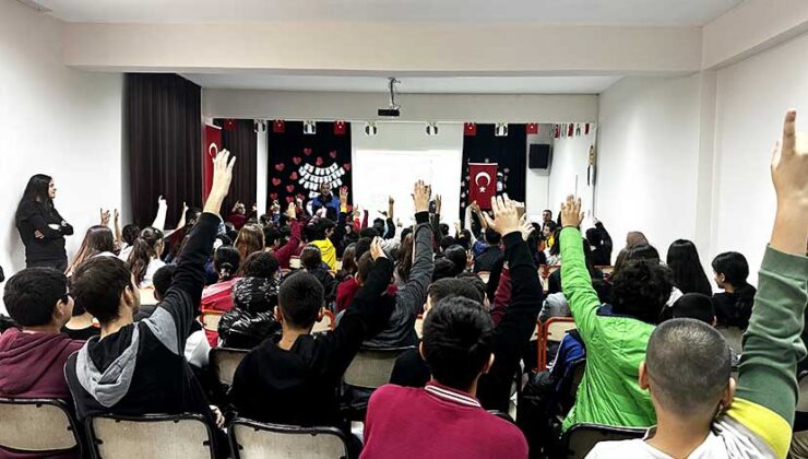 Belen’de polis ekipleri öğrencilere siber güvenlik eğitimi verdi