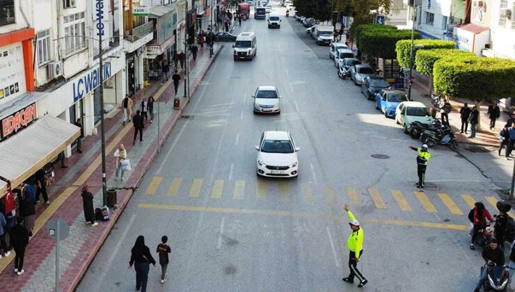 Dörtyol’da polis ekipleri asayiş ve trafik denetimi yaptı