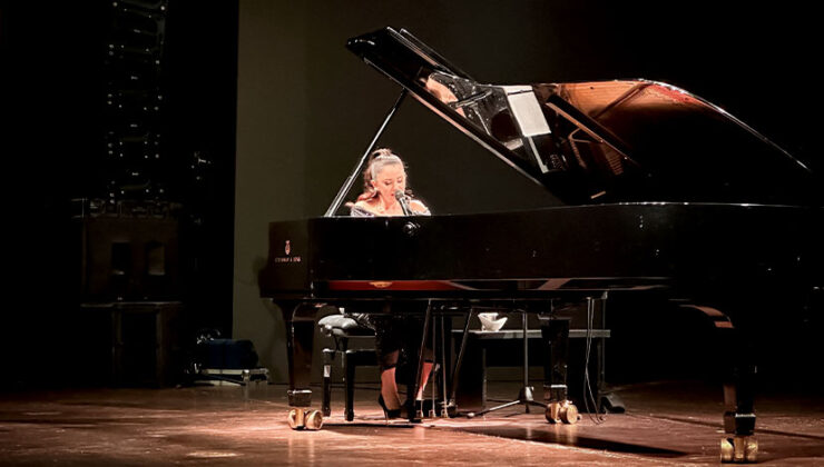 Karsu, Uluslararası Antalya Piyano Festivali’nde Büyüledi