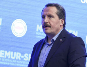 Memur-Sen Genel Başkanı Yalçın, basın toplantısı düzenledi