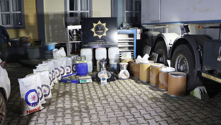 Hatay’da bir evi uyuşturucu imalathanesine çeviren 4 şüpheli tutuklandı
