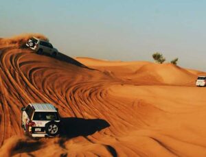 Dubai çöl safarisiyle kum tepelerinde heyecanlı yolculuk