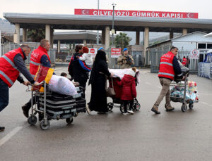 Suriyelilerin Hatay’daki sınır kapılarından ülkelerine dönüşü sürüyor