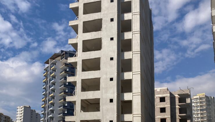 Mersin’de inşaatın 8. katından düşen işçi öldü