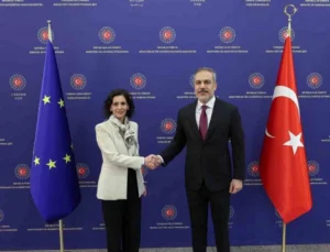 Dışişleri Bakanı Hakan Fidan, AB Komisyonu Üyesi Lahbib ile Görüştü