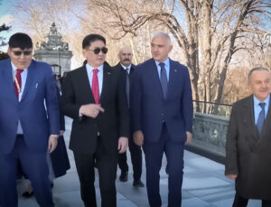 Moğolistan Cumhurbaşkanı Khurelsukh Ukhnaa, Topkapı Sarayı ve Ayasofya’yı Ziyaret Etti