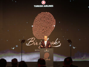 Ulaştırma ve Altyapı Bakanı Abdulkadir Uraloğlu, Türk Hava Yolları Yönetim Zirvesi’ne Katıldı