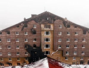 Çevre, Şehircilik ve İklim Değişikliği Bakanlığı ekibi, Grand Kartal Otel’de inceleme yaptı