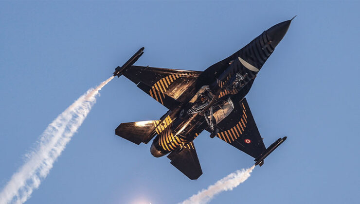 SOLOTÜRK, Mersin’de prova uçuşu yaptı