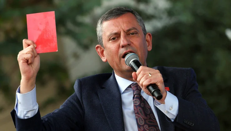 CHP Genel Başkanı Özgür Özel Mersin’de Konuştu: “Suriyeliler İçin Dönüş Takvimi Planlanmalı”