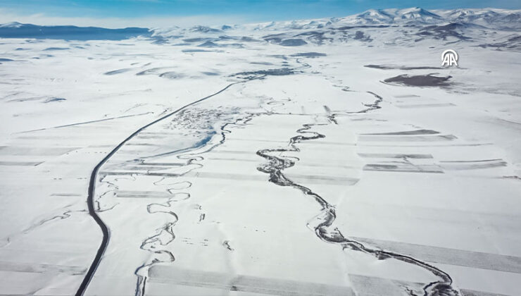 Kars’ta Kar Altında Mendereslerin Kış Büyüsü