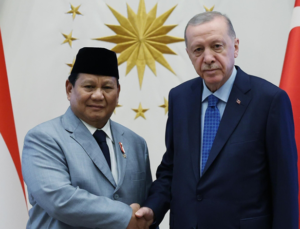 Cumhurbaşkanı Erdoğan, Endonezya’ya geldi
