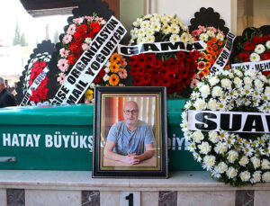 Antalya’da ölü bulunan gazeteci Seyfittinoğlu’nun cenazesi Hatay’da defnedildi