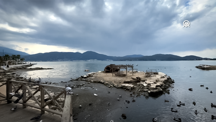 Marmaris ve Fethiye’de Deniz Suyu Çekildi: Uzmanlar Gel-Git Kaynaklı Olduğunu Belirtiyor
