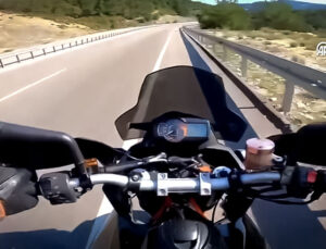 Antalya’da Polis Memurunun Hayatını Kaybettiği Motosiklet Kazası Kameraya Yansıdı