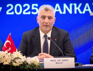Bakan Bolat: “Türkiye, Ukrayna’nın Bağımsızlığı ve Toprak Bütünlüğüne Destek Veriyor”