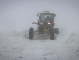 Şanlıurfa’da kar nedeniyle kapanan 31 kırsal mahallenin yolu ulaşıma açıldı