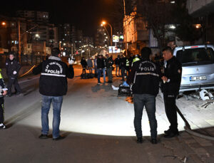 Adana’da hafif ticari aracın çarptığı elektrikli bisikletin sürücüsü öldü