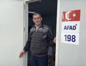 Hatay’da kendi isteğiyle mağarada yaşayan kişi konteyner kente yerleştirildi