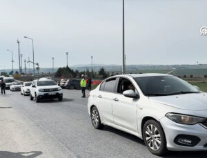 İBB Başkanı Ekrem İmamoğlu Tutuklandı: Yolsuzluk ve Terör Soruşturması Kapsamında Görevden Uzaklaştırıldı