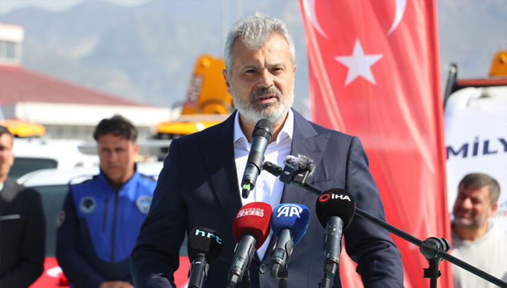 Hatay Büyükşehir Belediyesi Filosuna 1000 Araç Ekledi