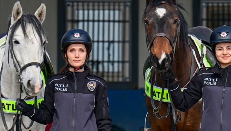 Kadın süvariler Van’da güvenliği sağlamak için görev başında