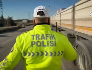 Hatay’da Takograf Cihazı Devre Dışı Bırakılan Tırın Sürücüsüne Cezai İşlem Uygulandı