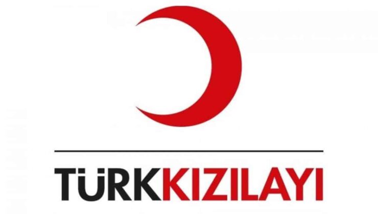 Türk Kızılay ekipleri, İdlib’de engelli kamplarında kalanlara yardım kolisi dağıttı