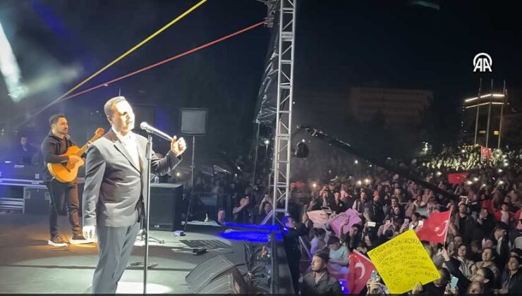 Rafet El Roman 23 Nisan’da Kırıkkale’de Coşku Yarattı