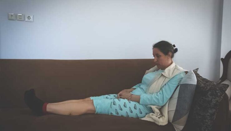 Arsuz’da Sahipsiz Köpeklerin Saldırısına Uğrayan Kadın Yaralandı