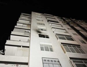 Adana’da yanan evde cesedi bulunan kişiyi komşusunun öldürdüğü belirlendi