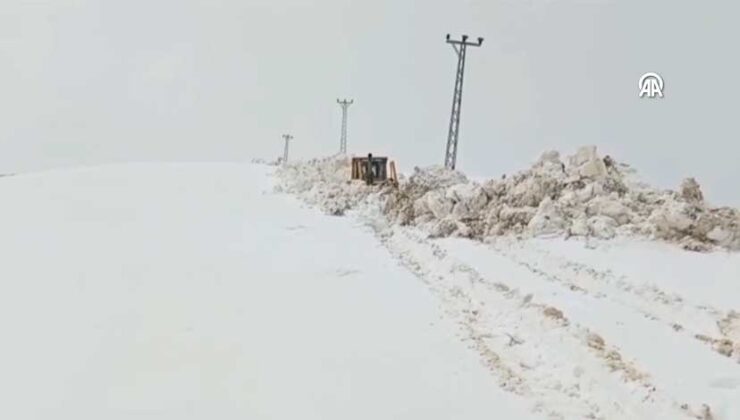 Hakkari’de Nisan Ayında Karla Mücadele Devam Ediyor: Yüksekova ve Şemdinli’de Zorlu Çalışma