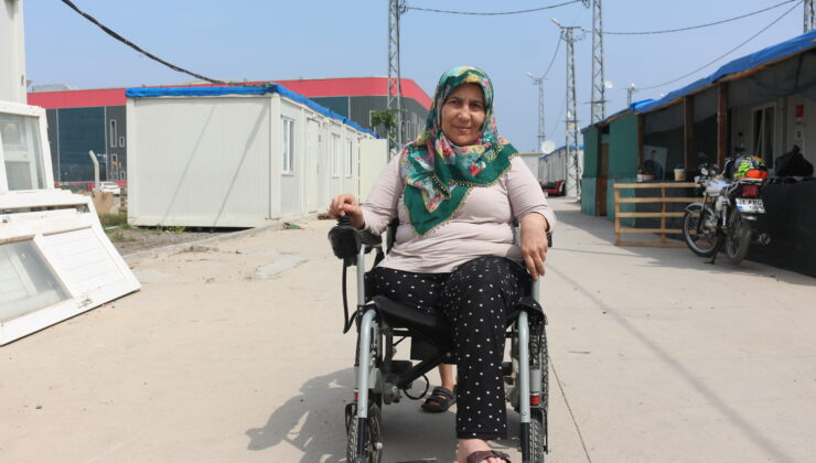 Depremde sağ bacağını kaybeden anne, iki çocuğu için hayata sımsıkı sarıldı