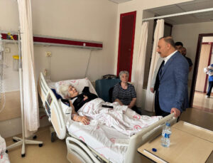 Isparta’da yolcu otobüsü ile tur otobüsünün çarpıştığı kazada 28 kişi yaralandı