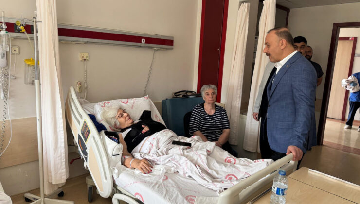 Isparta’da yolcu otobüsü ile tur otobüsünün çarpıştığı kazada 28 kişi yaralandı