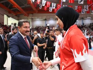 Adana ve Çevre İllerinde 19 Mayıs Coşkuyla Kutlandı