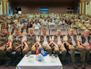 Adana’da Orman Yangınlarıyla Mücadelede Görevli Pilot ve Mürettebata Eğitim Verildi