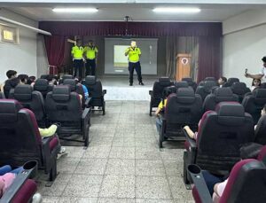 Şanlıurfa Birecik’te Trafik Haftası Kapsamında Farkındalık Etkinlikleri Düzenlendi