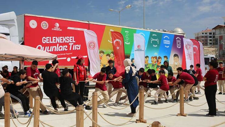 Geleneksel Oyunlar Tırı Hatay’da Depremzede Çocuklarla Buluştu