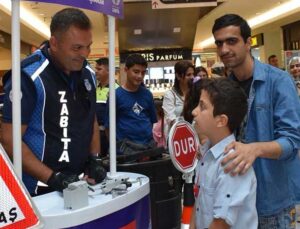 İskenderun’da Trafik Haftası Etkinliği Düzenlendi