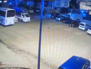 Kağıthane’de Otomatik Silahlı Saldırı Güvenlik Kamerasında: Saldırganlar Kaçtı